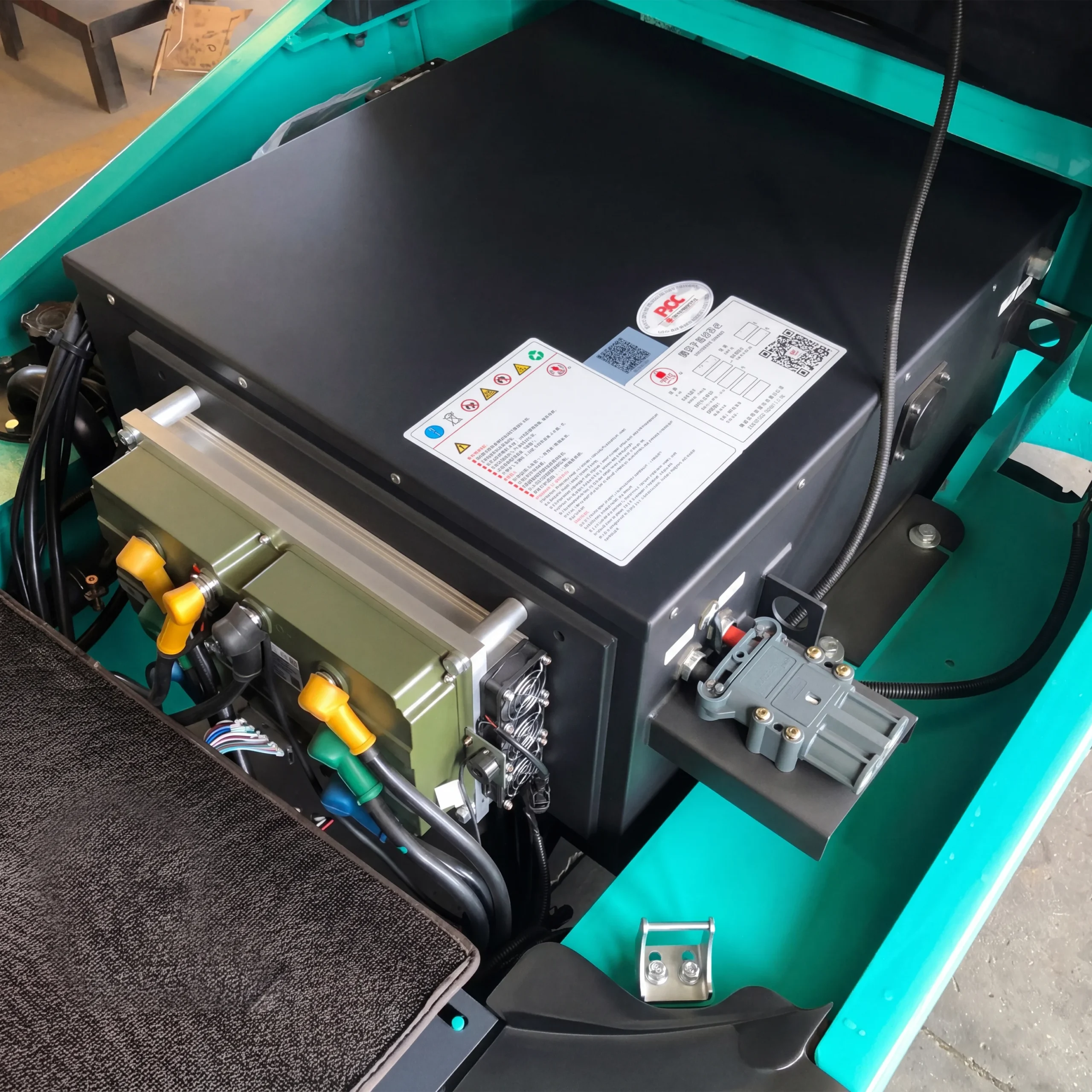 Ashmoors RF30L Lithium Forklift — official view 2 of 6